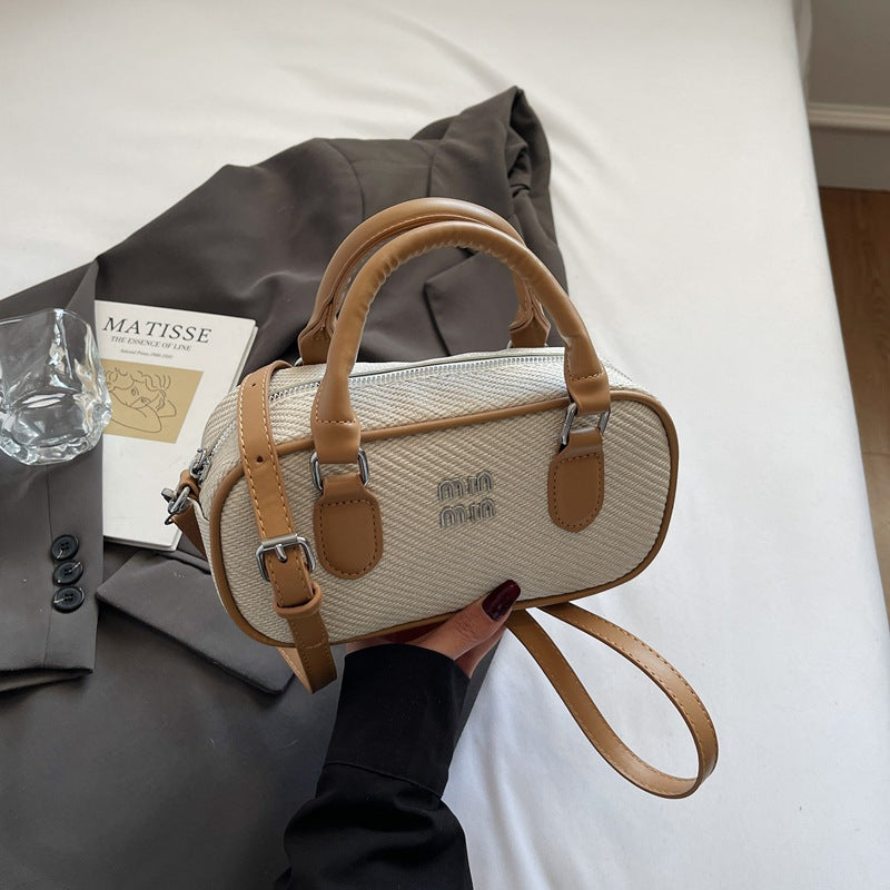 Cross-border versatile simple messenger bag women's summer 2025 new fashion Korean version of high-end portable commuter bag women