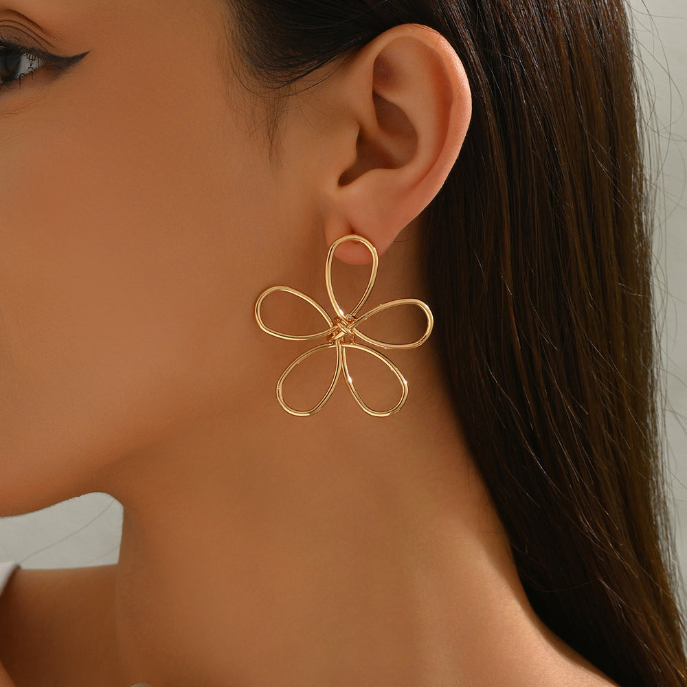 Flower earrings wholesale cross-border exaggerated sense of design earrings women's electroplated alloy versatile cut out line braided earrings