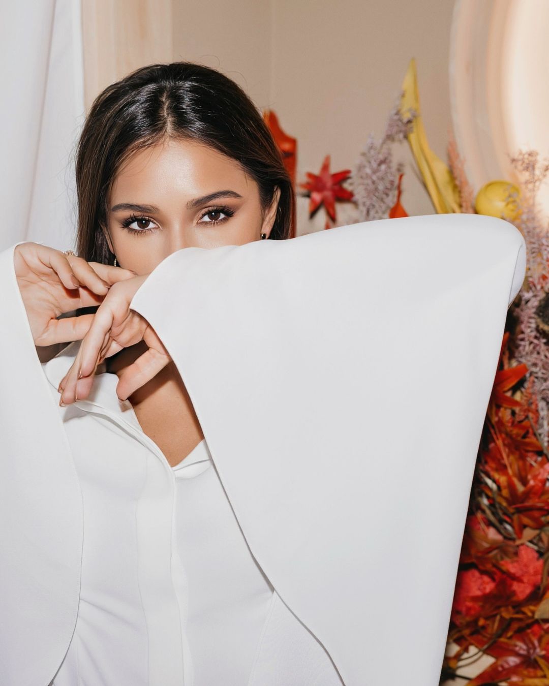 European and American  2025 spring temperament simple casual horn long sleeve white loose elegant shirt cardigan top