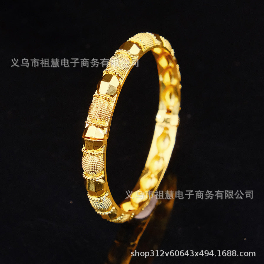 Exquisite middle eastern women's carved bangle, gold-plated copper bracelet, wedding jewelry gift for dubai newlyweds and parties