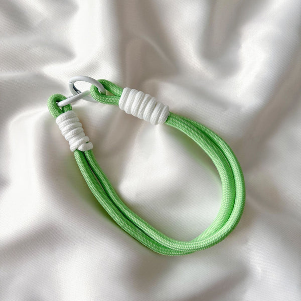 ins style new model is suitable for simple contrasting color lanyard, anti-lost wrist rope, keychain, handwoven rope, double buckle hand rope.