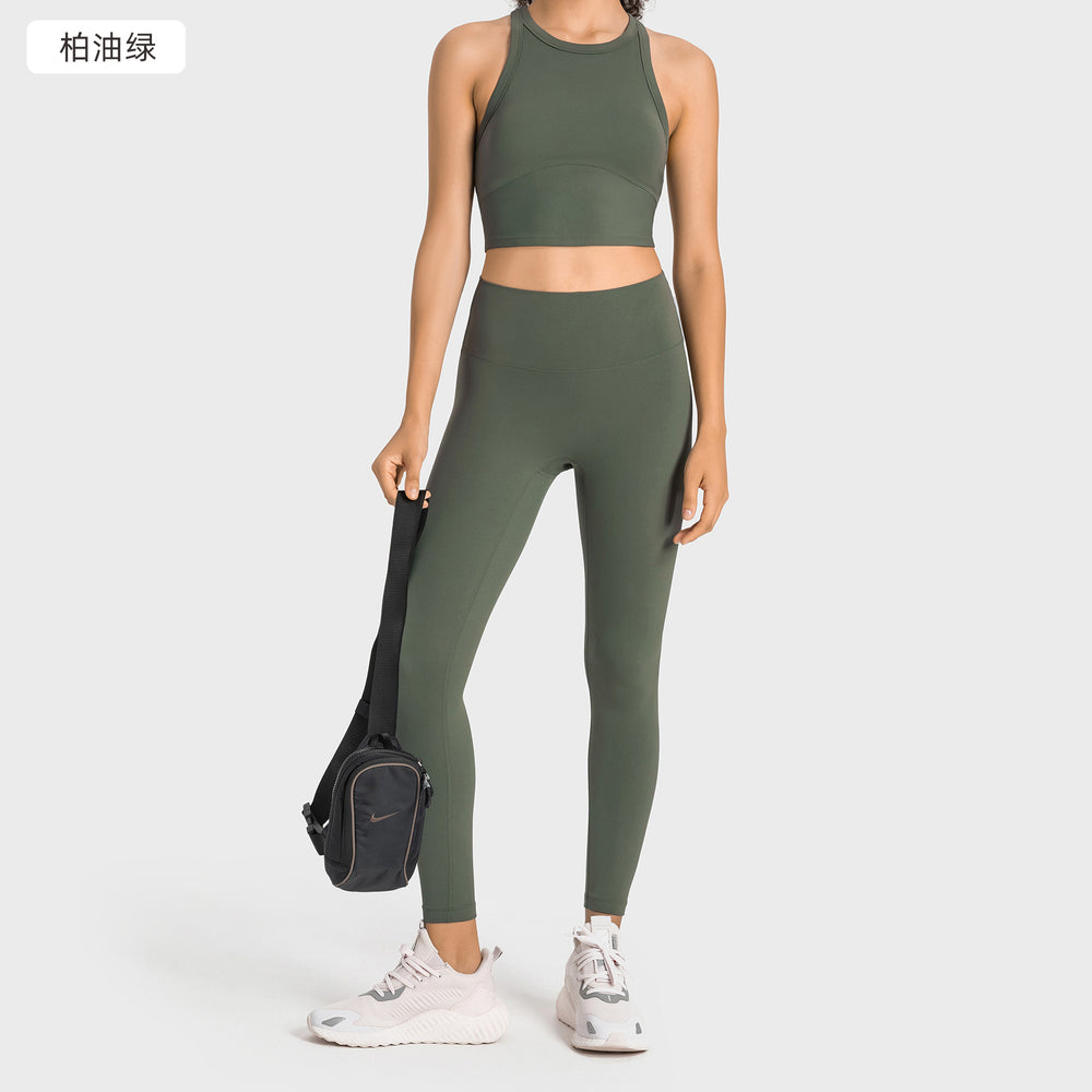 High-stretch yoga capris with built-in bra and shockproof sports top - professional training yoga fitness set for women