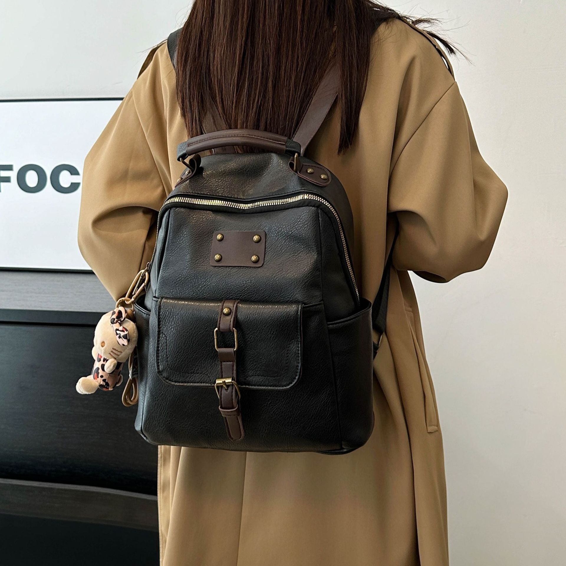 Original niche retro old casual versatile simple commuting backpack backpack 2025 spring girl