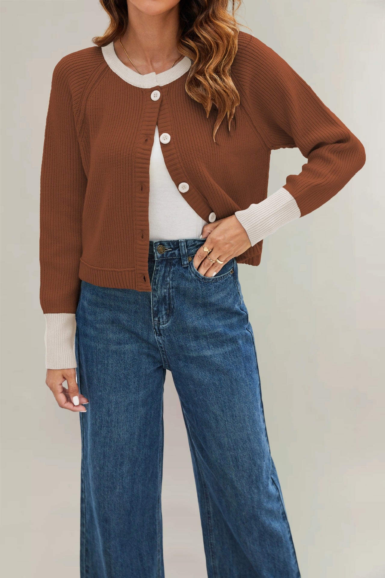 Cross-border 2025 autumn and winter new tiktop European and American round neck color matching fashion button contrasting knitted cardigan jacket