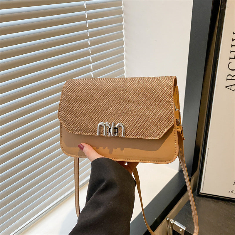 New fashion trend foreign style small square bag 2025 summer versatile popular simple high-end texture shoulder messenger bag