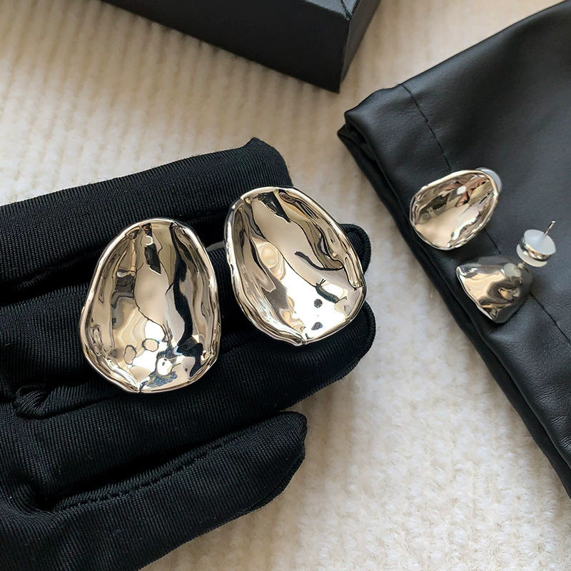 Stylish gold and silver unique exaggerated large metal earrings for women 2026new arrival popular classy sense accessible luxury earrings earrings