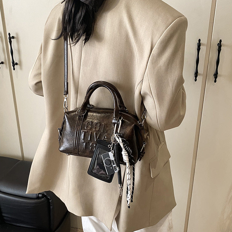 Cross-border simple casual handbag bag women's 2025 new versatile shoulder messenger bag fashionable commuter pillow bag