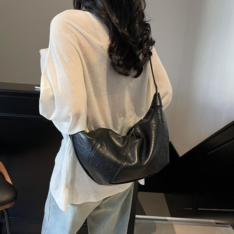 Shoulder 2025 Versatile Messenger Bag Korean Edition Trend Sense Bag Niche ins Dumplings Winter Fashion Folded Bag