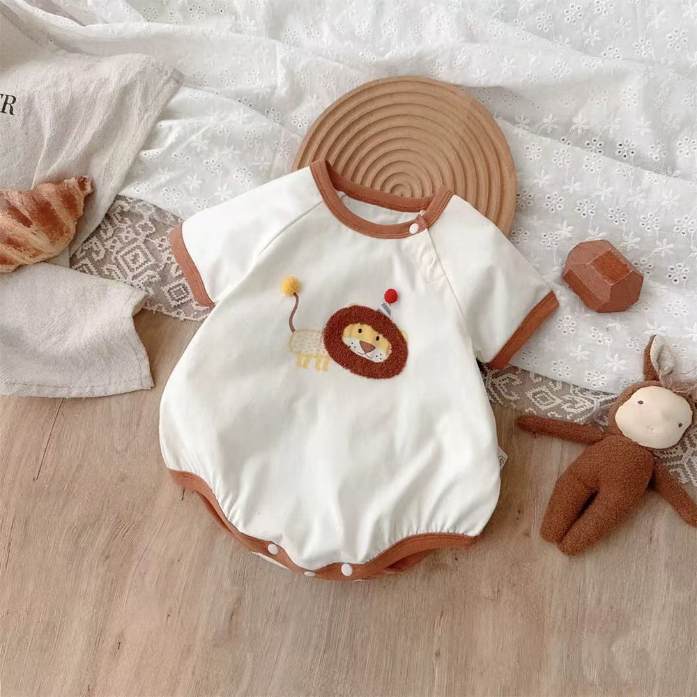 Newborn summer outfit: lightweight cotton short-sleeve romper and shorts set for infants and toddlers