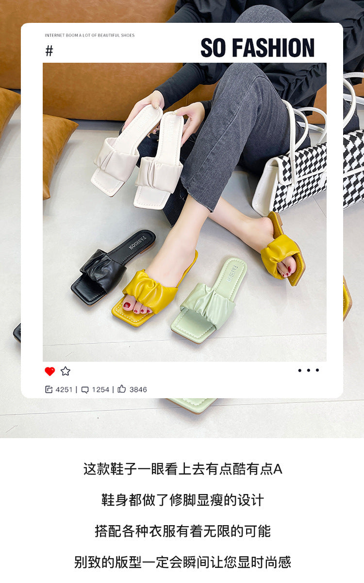 Flat-heeled slippers women's new summer 2020 Korean version outer wear fashion pleated sandals square head fairy style one-word slippers