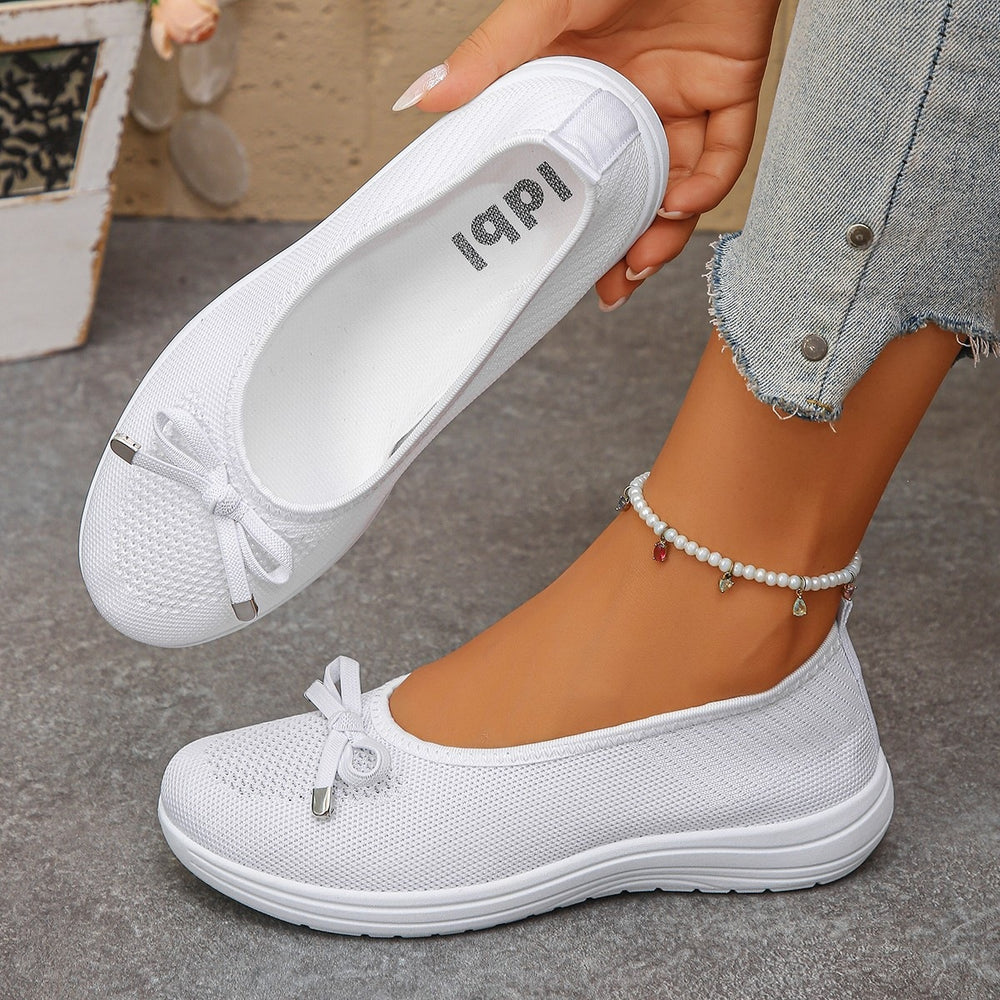 Plus size women's round toe slip-on shoes - soft sole, bow accent, versatile casual, anti-slip, wear-resistant, perfect for moms