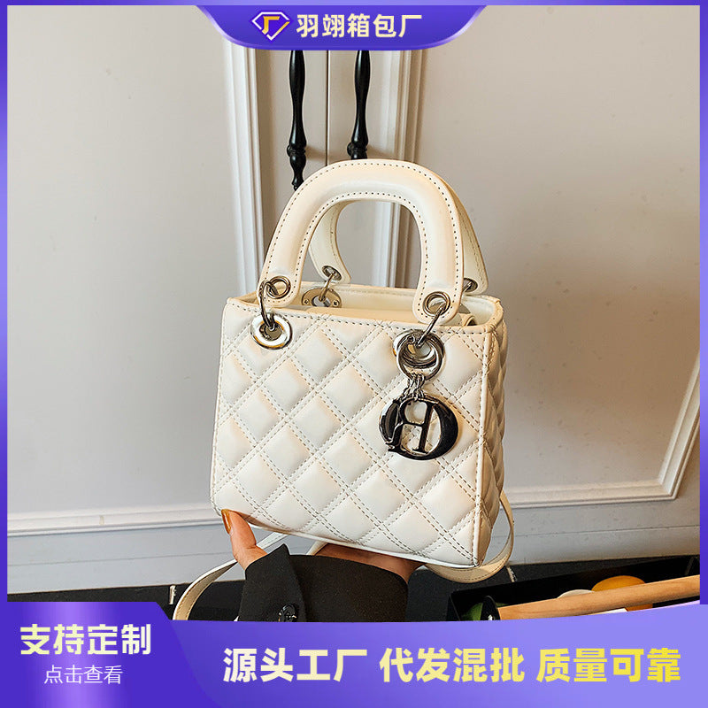 Cross-border high-end diamond Princess Diana bag women's 2025 summer new temperament simple shoulder bag trendy versatile women's bag