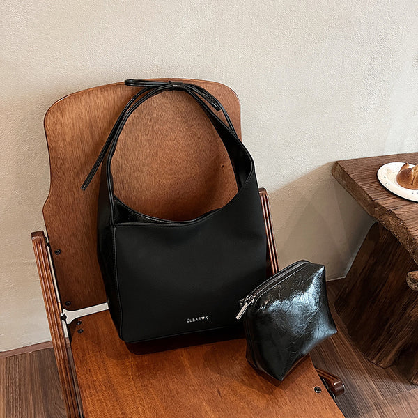 New super fire niche design bow oblique span shoulder bag, high-end texture, large-capacity commuting, exquisite tote bag