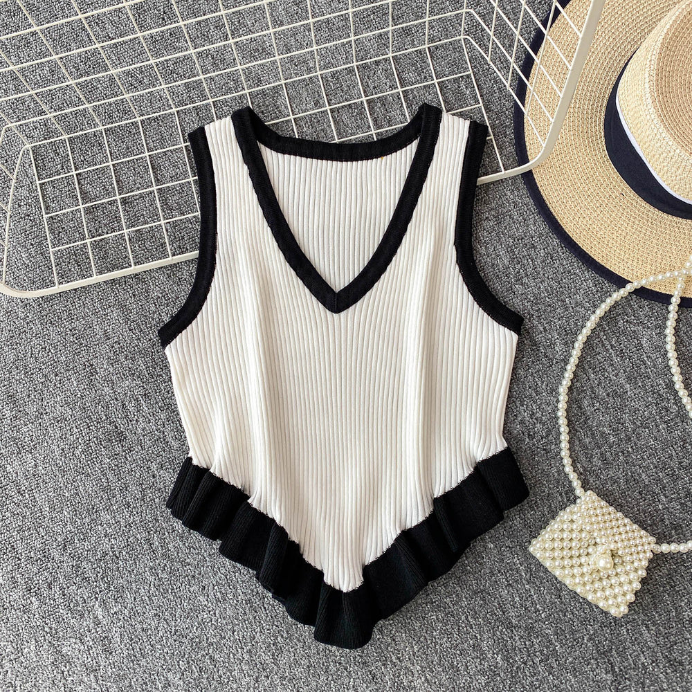 Sweet and spicy girl niche color-block v-neck sleeveless knit tank top for women,  summer new style, ruffle trim, slim fit, figure-flattering top