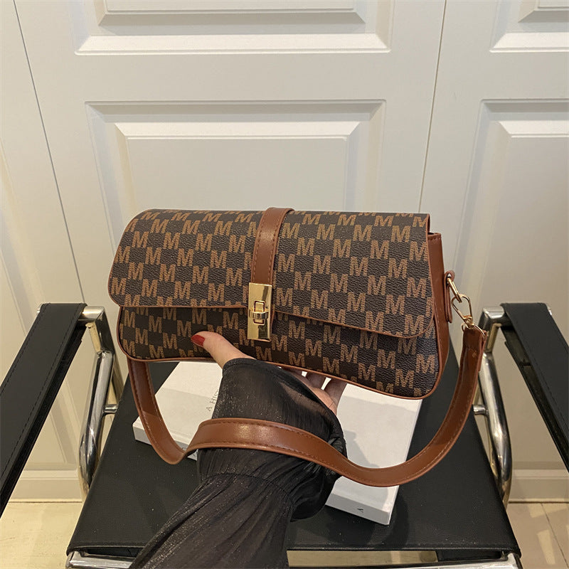 Retro fashion texture small bag women's 2025 summer new solid color versatile shoulder bag commuter underarm bag small square bag