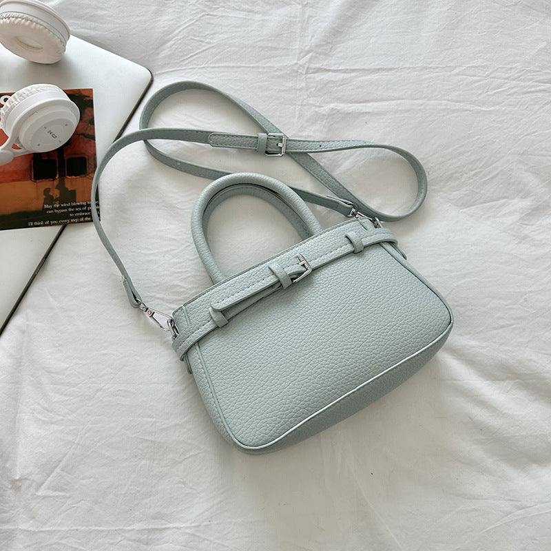 korean style fashion handbag women's new 2026 spring hot trend single shoulder bag minimalist commute crossbody bag