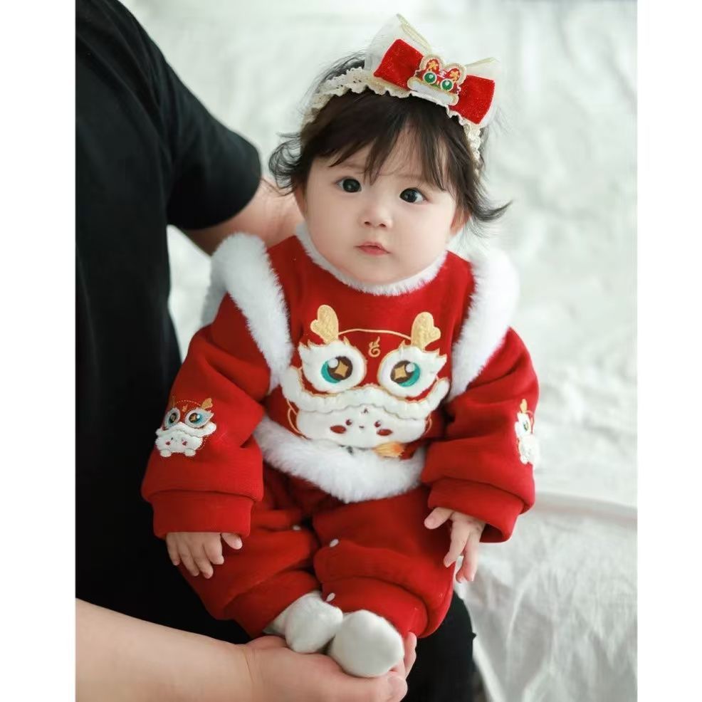 Newborn baby winter fleece-lined warm romper - unisex, festive first birthday & full month celebration, thickened crawling suit, trendy onesie