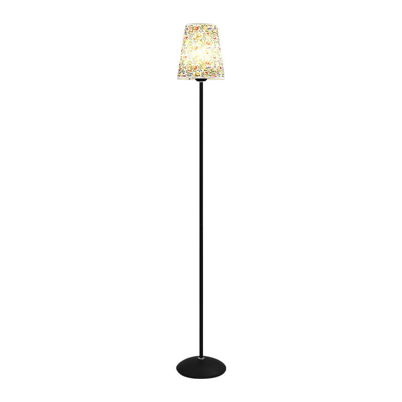 Versatile retro living room bedroom bedside creative lamp modern minimalist warm decor floral fabric trendy floor lamp