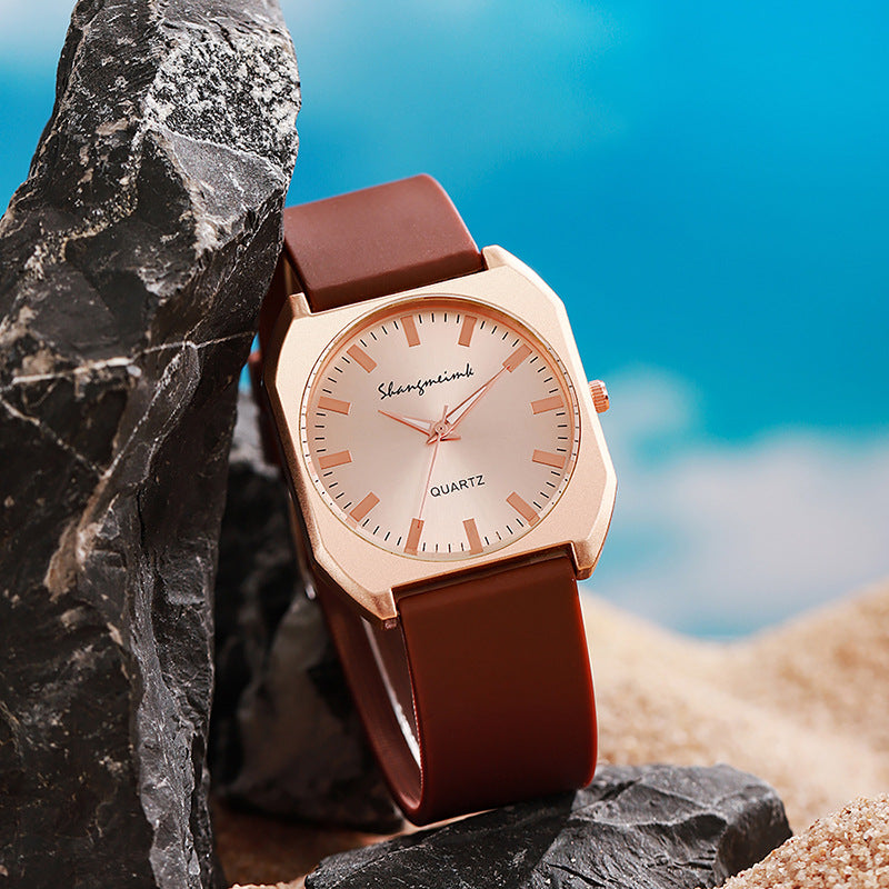 Stylish square minimalist quartz silicone strap watch - a high-value gift for students and women