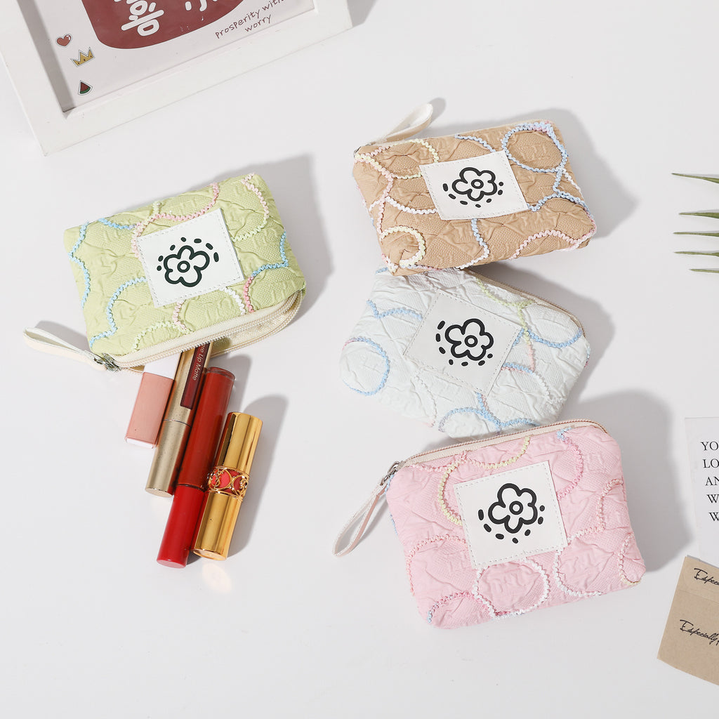 Change bag for women is small, portable, cute and simple, student wrist bag, new mouth red envelope, exquisite storage, light luxury travel