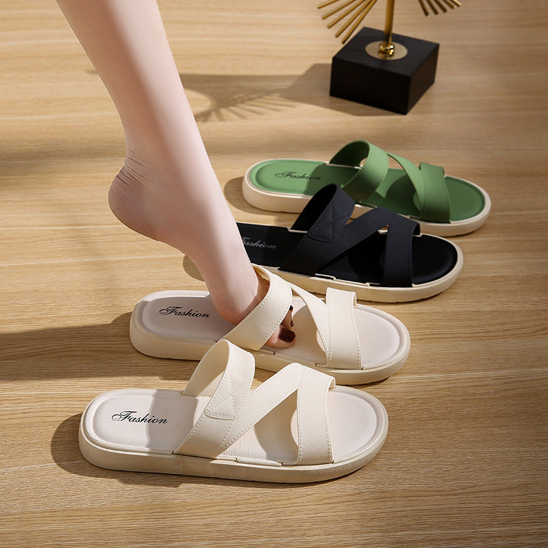 Fashionable women's outdoor slippers - summer comfort, lightweight flat sandals, non-slip casual slides for outdoor, beach, and seaside wear