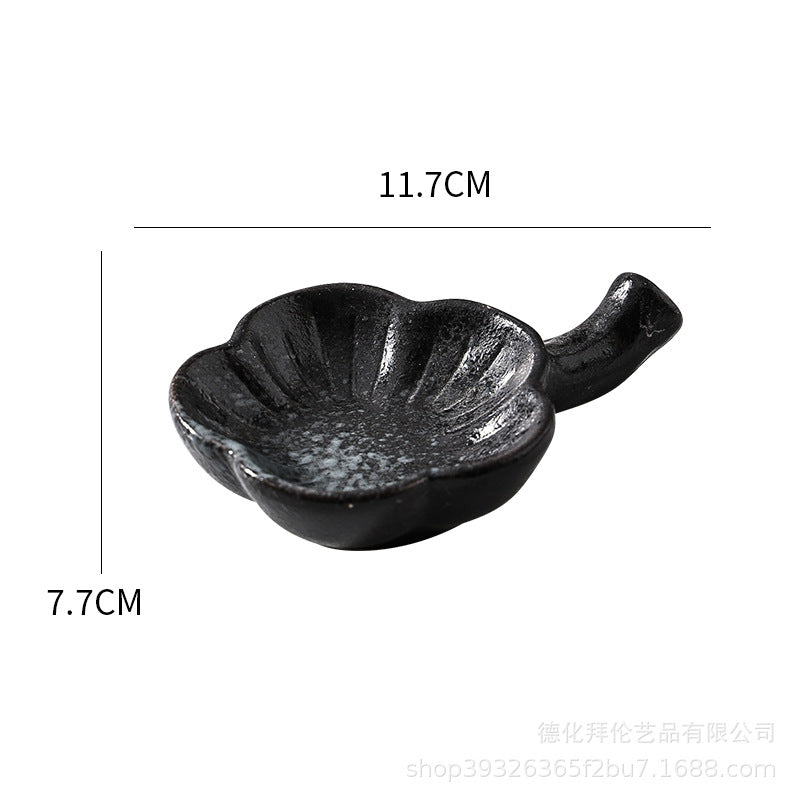 Japanese retro ceramic plate - minimalist plum blossom dish with handle, mustard sauce saucer, hotel-style sauce and condiment dish - wholesale