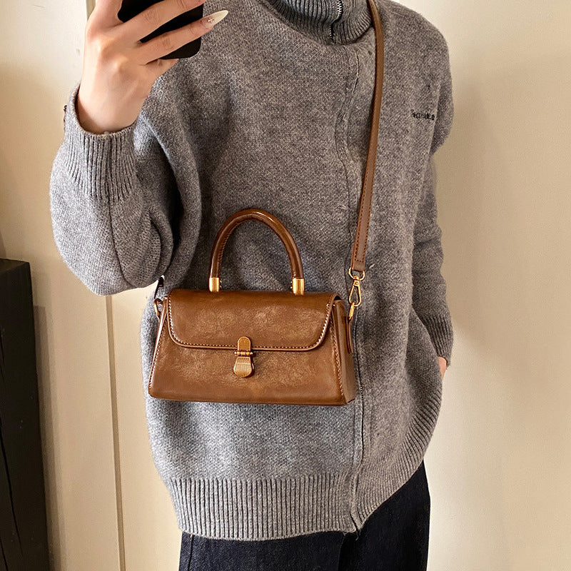 Retro texture handbag 2025 new foreign style small square bag women's bag fashion casual versatile shoulder bag messenger bag