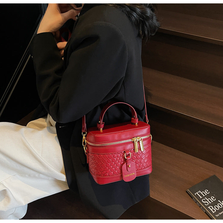 Cross-border new niche handbag women's 2025 spring and summer exquisite versatile pu bucket bag commuter shoulder messenger bag