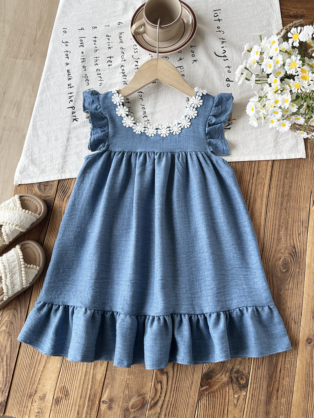cross-border e-commerce vintage lace girls' dress - embroidered lace, small pockets, beach vacation dress