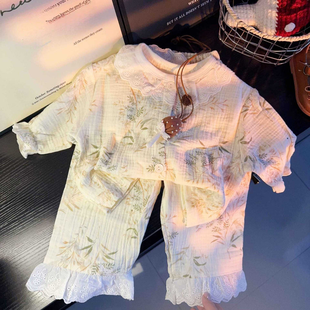 Warm and blooming girls' home wear set:  new sweet & cute floral lace long-sleeve outfit - trendy wholesale
