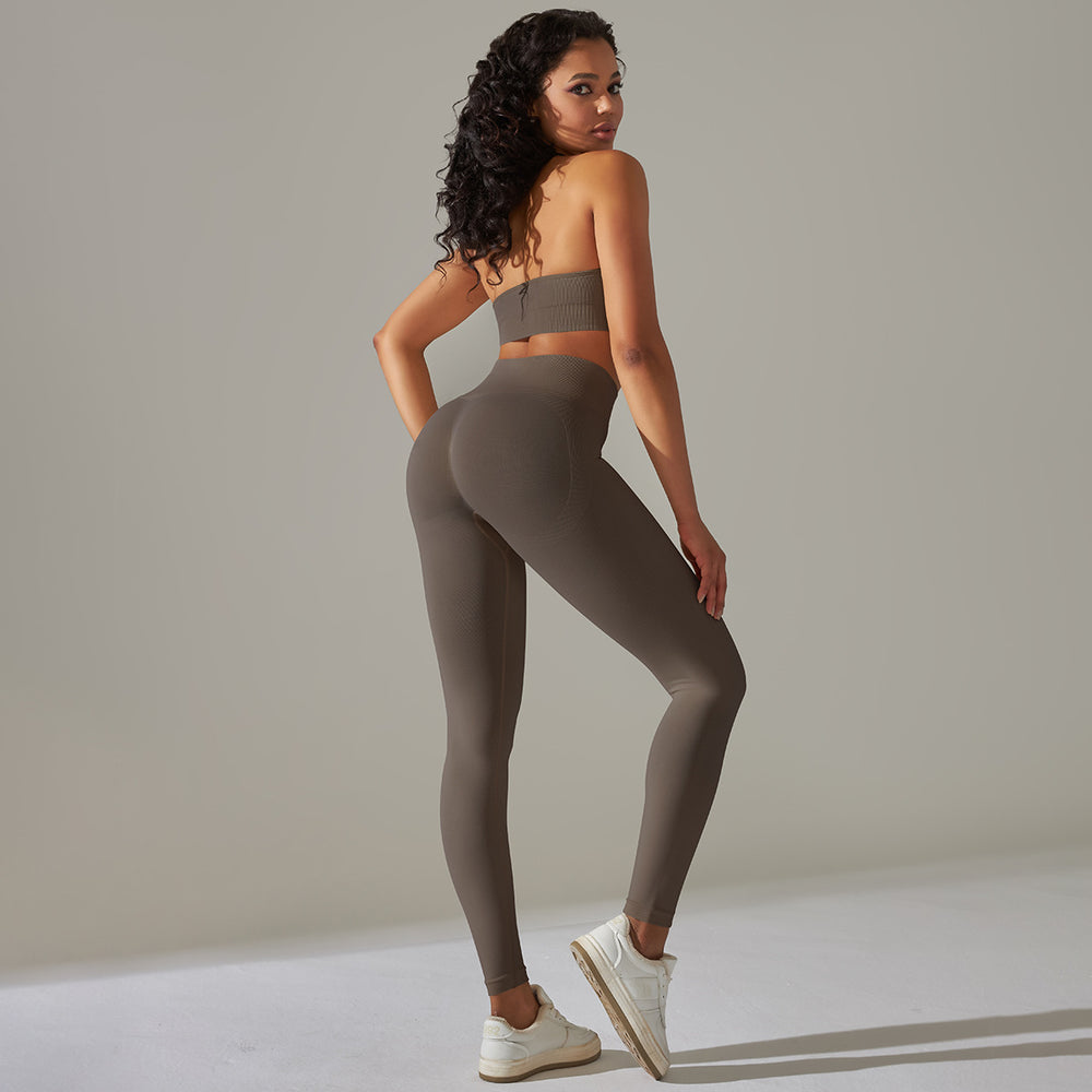 New seamless solid color high-elasticity sports bra and underwear yoga set - two-piece running and fitness outfit