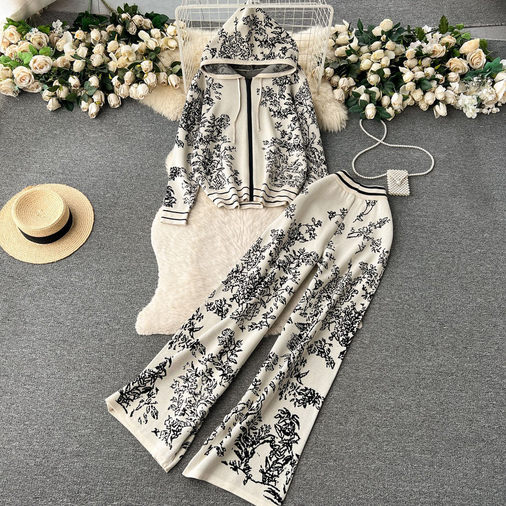Casual fashion sporty age-defying knit two-piece set for women: premium printed hooded sweater and high-waisted wide-leg pants