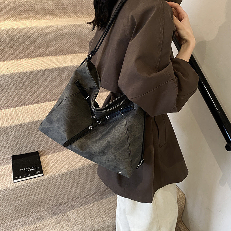 Multi-purpose large-capacity retro 2025 new autumn and winter casual solid color single double shoulder crossbody commuter single shoulder tote bag