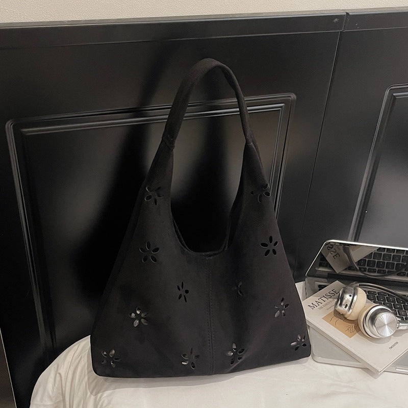 new arrival shoulder bag for women, large capacity, retroclassy sense, cut out armpit bag, preppy style, easiest for match shoulder bag for women