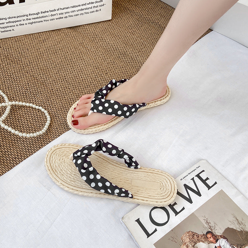Women's flip-flops: summer, trendy, korean style, vacation, outdoor wear, shopping, flat, thong sandals, beach, non-slip slippers