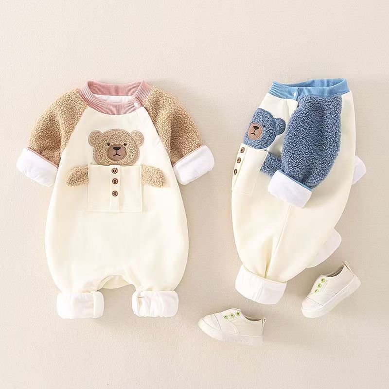 Baby pure cottonfleece-linedthickenedautumn winter onesie for going out and holding clothes for toddlers, cute super cute khakifashion crawling clothes