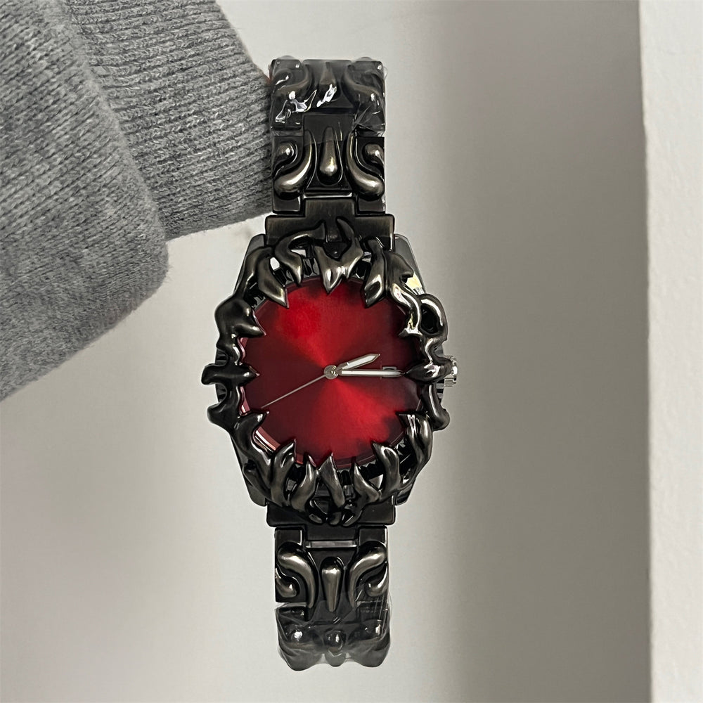New trendy niche metal irregular claw vintage style watch european and american fashion retro quartz watch wholesale