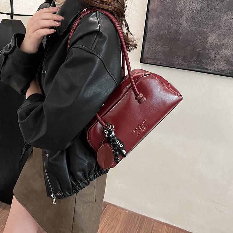 Cross-border high-end retro oil wax leather Boston bag trendy new large-capacity portable underarm commuter shoulder bag
