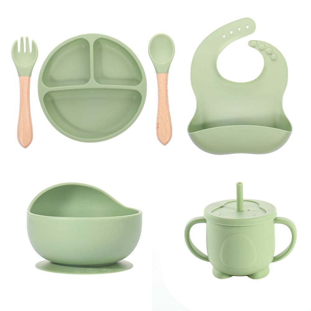 Factory baby silicone binaural straw cup drop resistant high temperature resistant baby drinking cup penguin water cup feeding tableware