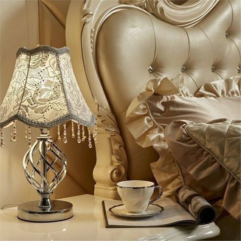European-style bedroom decor: cozy retro table lamp for wedding rooms - creative, modern, unique, romantic night light with adjustable brightness for nursing