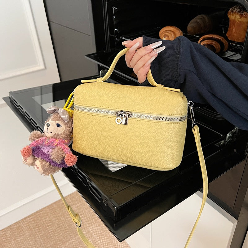 2025 summer new lunch box bag fashionable and simple women's bag commuting to work portable box bag crossbody small square bag