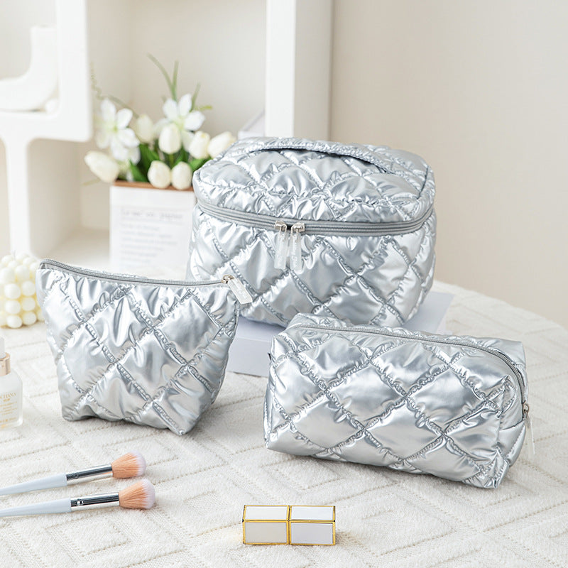 Yulang new down portable cosmetic bag large capacity portable storage bag waterproof high value travel toilet bag