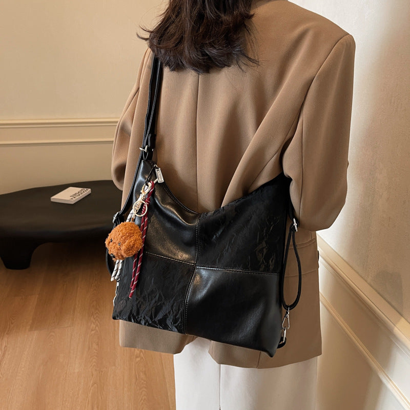 Retro trendy large-capacity tote bag women's 2025 autumn and winter fashion casual underarm bag premium commuter shoulder bag