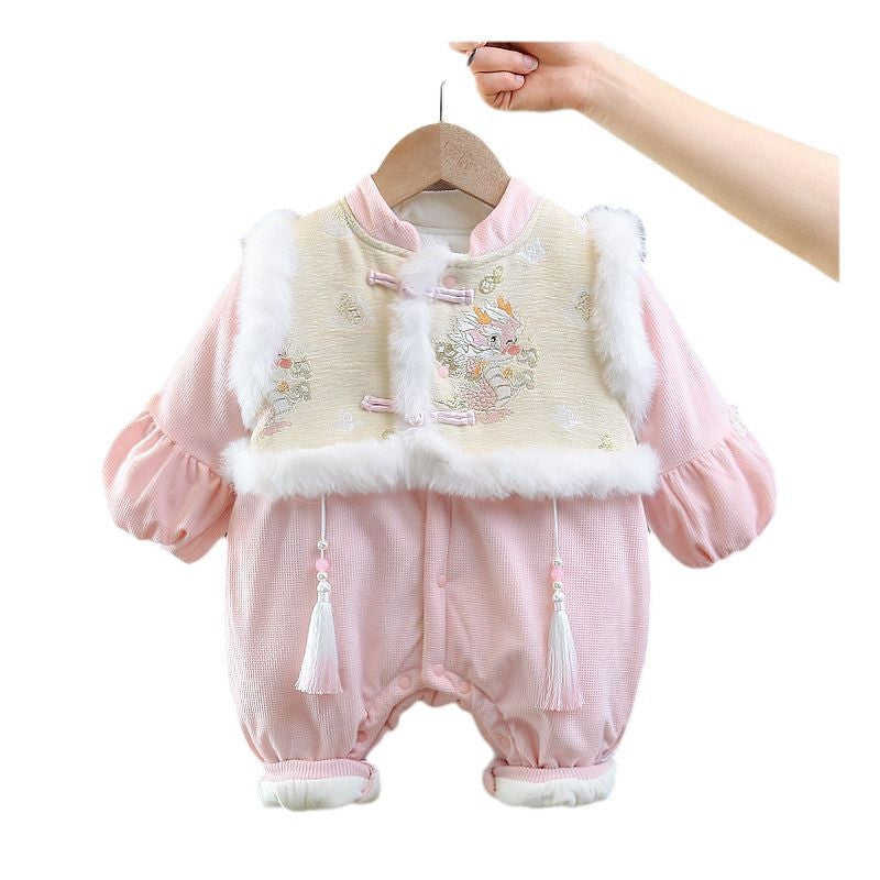 Baby clothes winter newborn baby girl one-piece outing holding clothes quilted thickened princess jacket winter cotton clothes