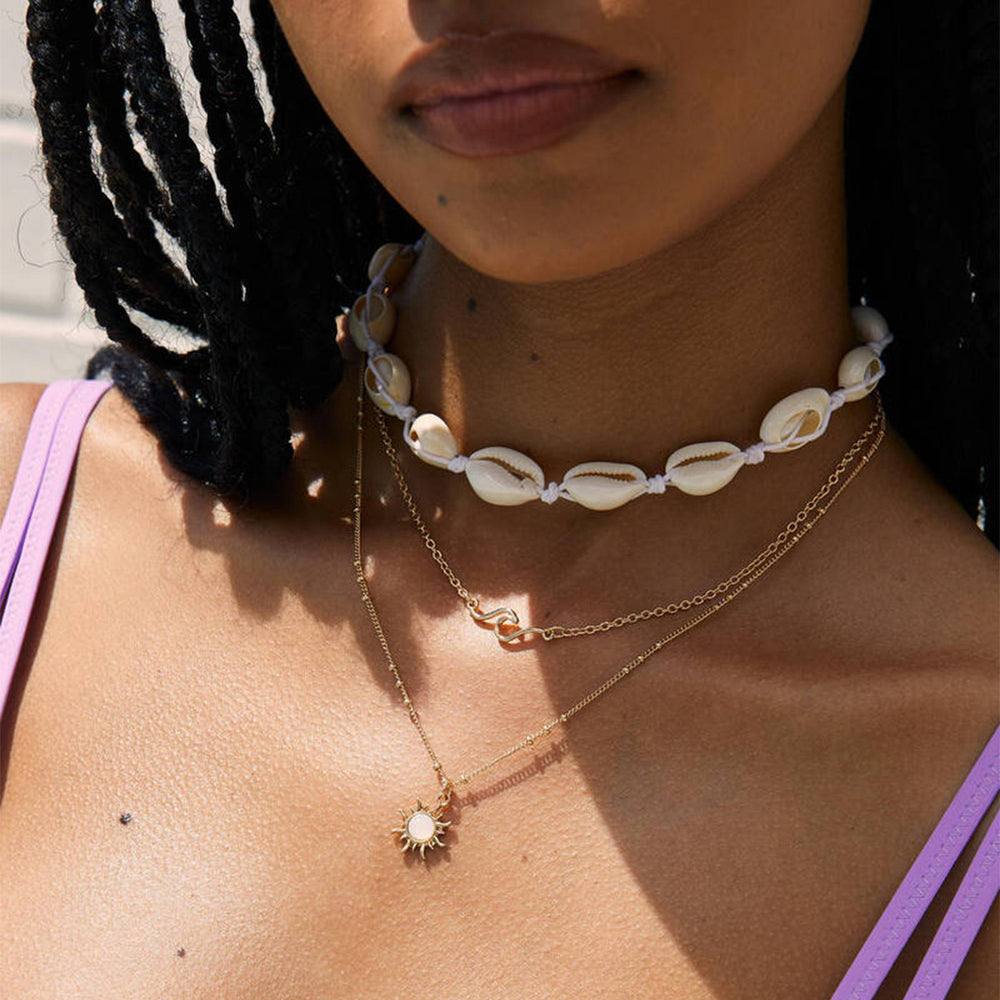 Wholesale sunflower pendants - european & american cross-border jewelry - beach necklace for women - high-end, versatile spiral geometric clavicle chain