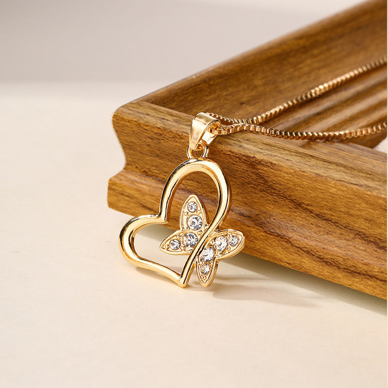 Wholesale heart butterfly necklace - european & american style, autumn/winter accessories, women's diamond-studded gold-plated high-end sweater choker