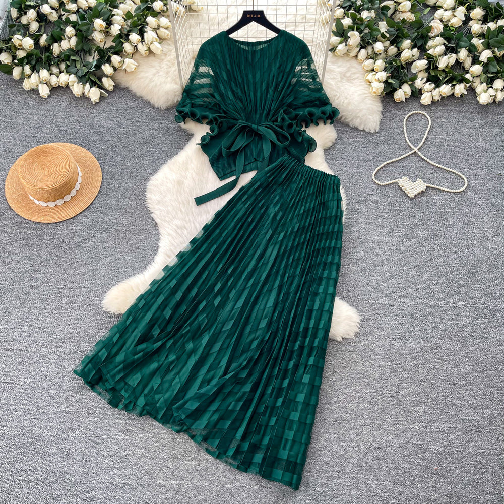 French chic lace v-neck two-piece set for women -  summer collection: tie-waist pleated skirt, slimming and elegant