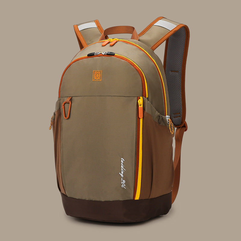 New large-capacity badminton backpack, playing sports bag, fashionable waterproof travel, mountain climbing, cycling, tennis backpack.