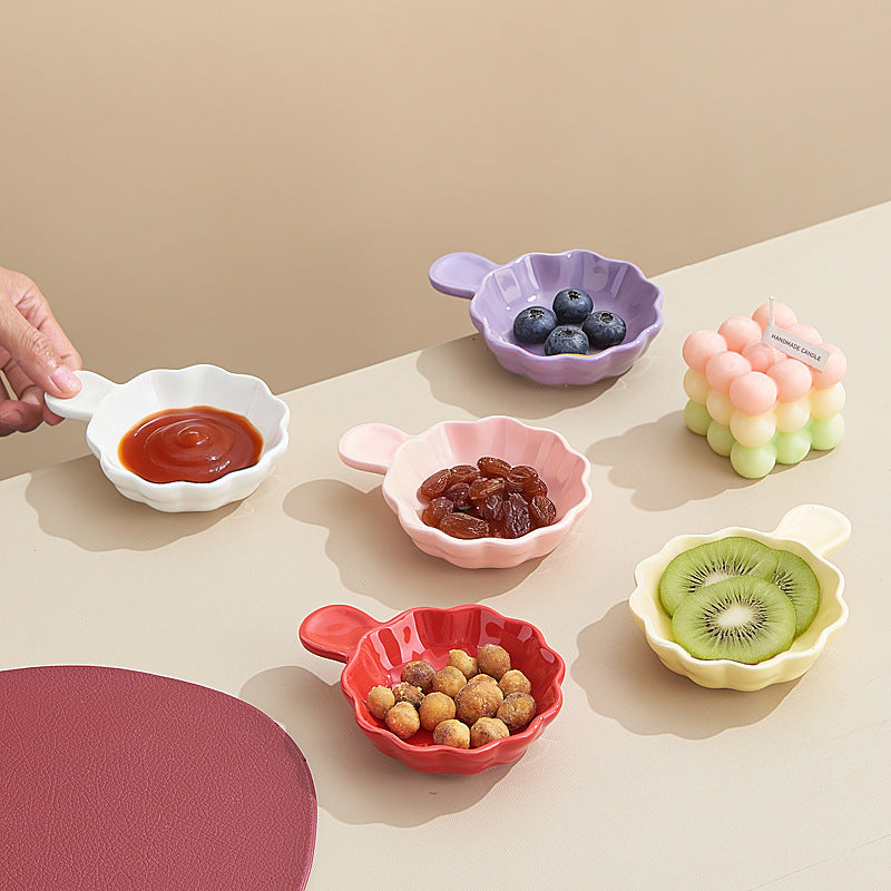 Cream style dipping dish ceramic for home creative hot pot seasoning dish good-looking barbecue dipping dish soy sauce vinegar dish