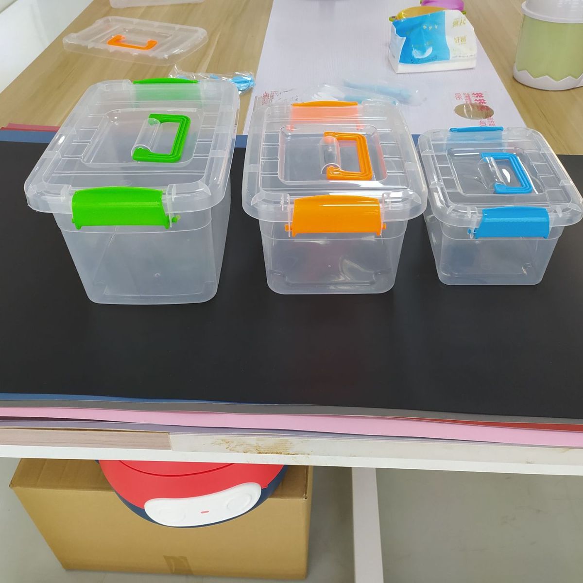 Plastic transparent storage box, storage box can hold toys, baby products, sorting box, desktop storage box can be portable
